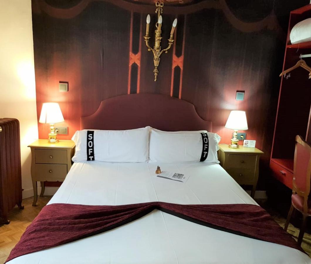 Casual Del Teatro Hotel 2*