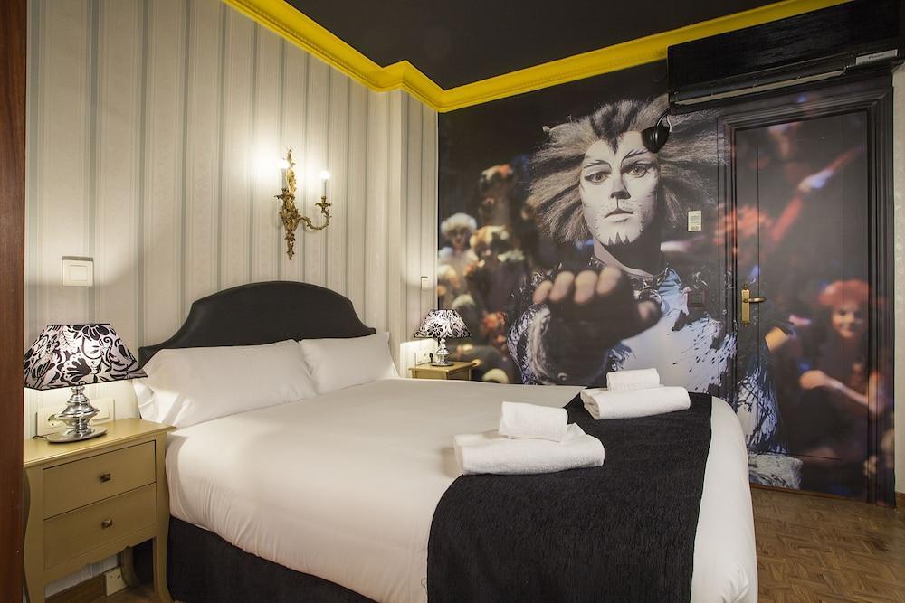 Casual Madrid del Teatro Hotel 2*