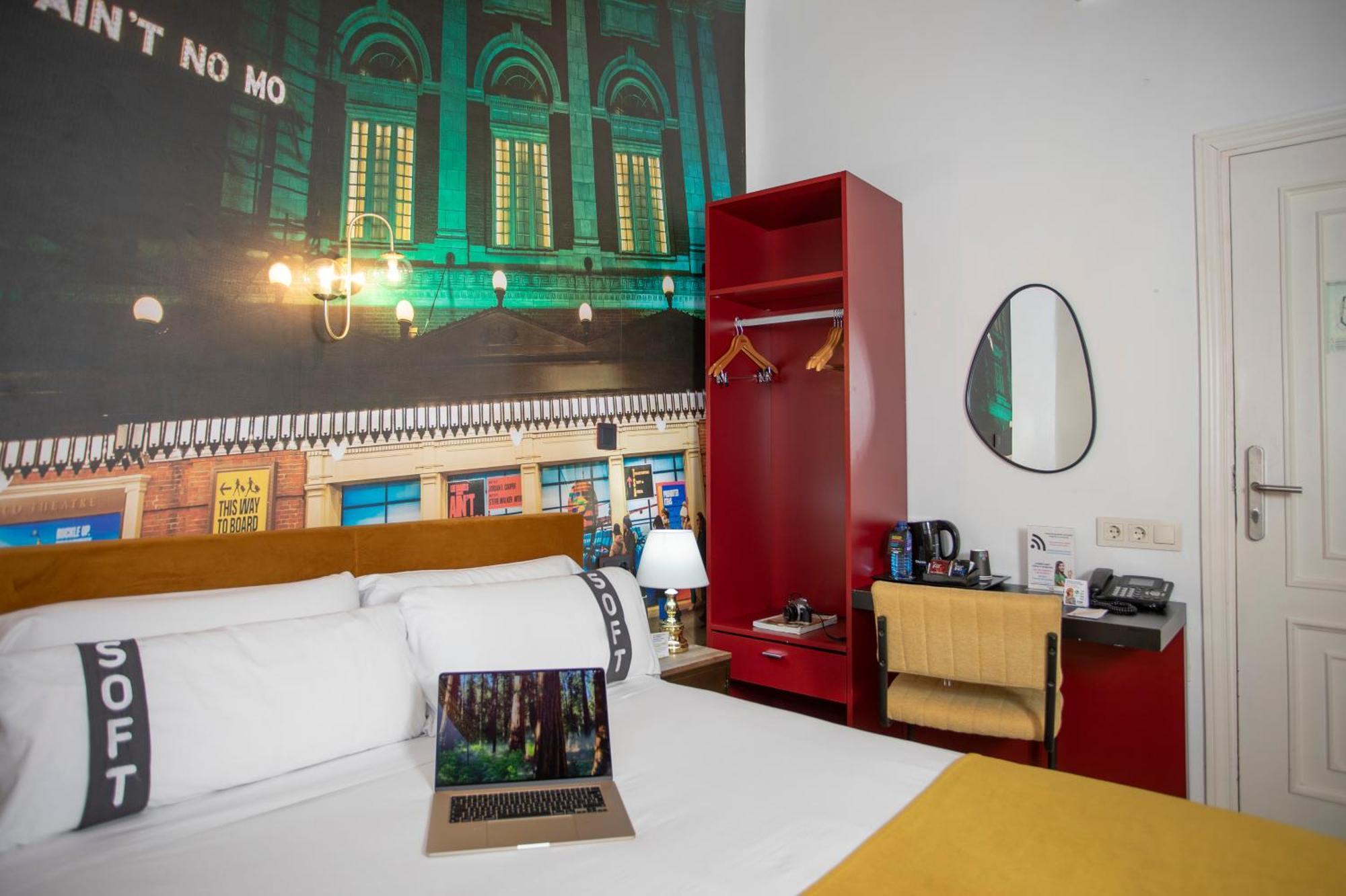 Hotel Casual Del Teatro 2*